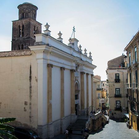 Salerno Nel Cuore Suite Bagian luar foto